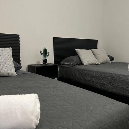 Hotel Tia Flora León Kültér fotó